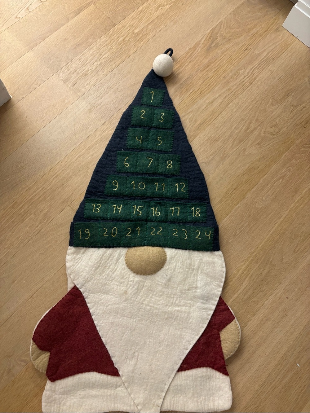 POTTERY BARN WOOL GNOME 4 FOOT TALL HANGING ADVENT CALENDAR NWT
